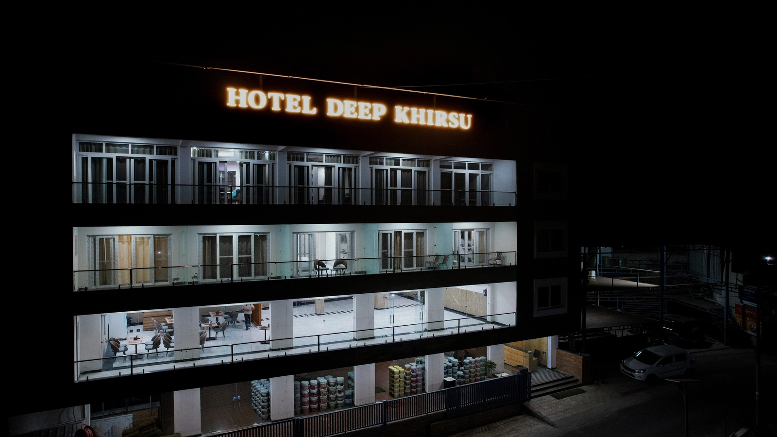 Hotel Deep Khirsu — Garhwal Himalayas